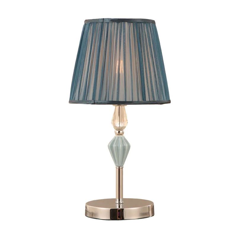 Traditio Pleated Tabulam Fabricae Lamp